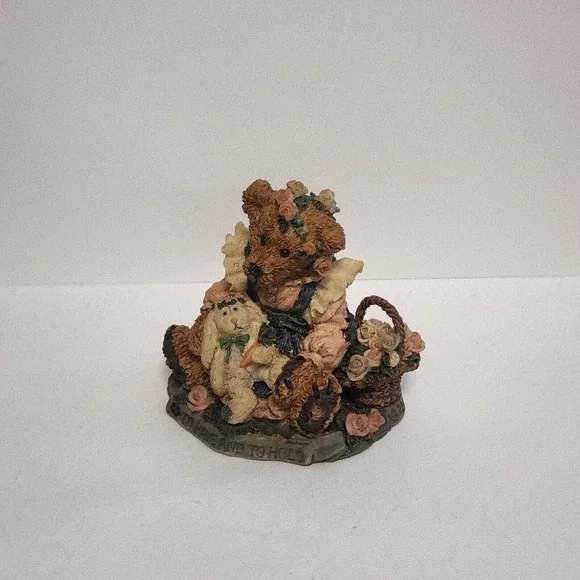 Boyds Bears Friends 2017 Bailey Pixie To Have and To Hold Figurine 2017 - Picture 4 of 10